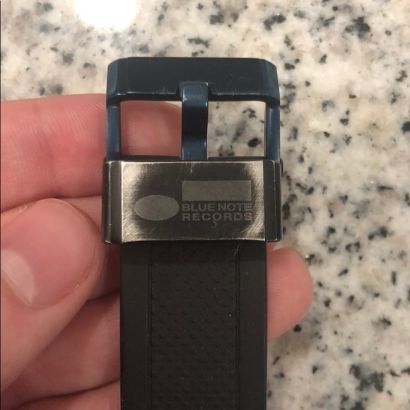 G Shock Bluetooth connectivity watch - Picture 3 of 4